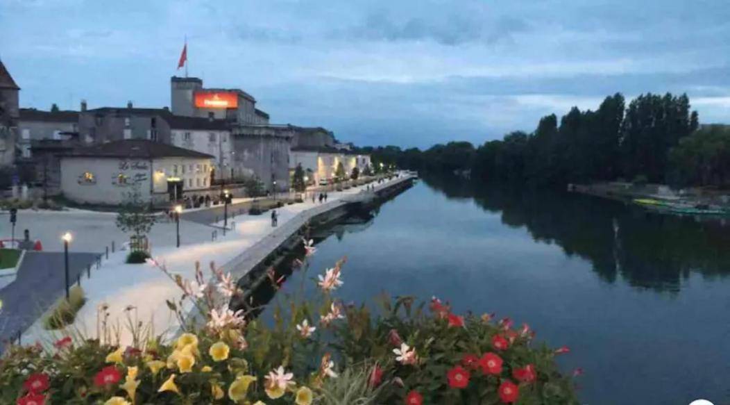 Le Charmant # Coeur De Cognac # Courette Eksteriør billede